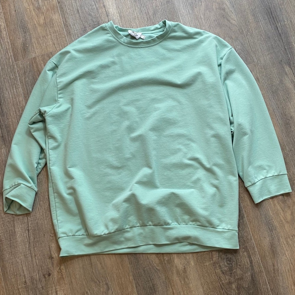 Princess Polly Mint Green Oversized Crewneck Sweatshirt Womens Size 6 US Relaxed
